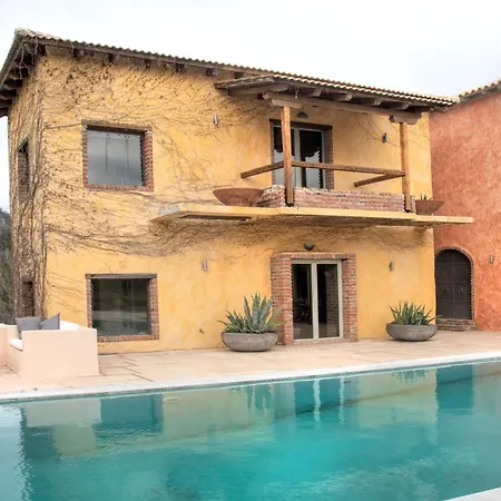 Daphne Private Pool & Amazing View Villa *