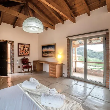 Daphne Private Pool & Amazing View Villa *