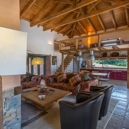 Daphne Private Pool & Amazing View Villa Damia