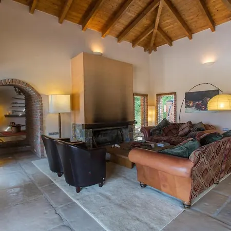 Daphne Private Pool & Amazing View Villa