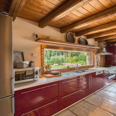 Daphne Private Pool & Amazing View * Damia